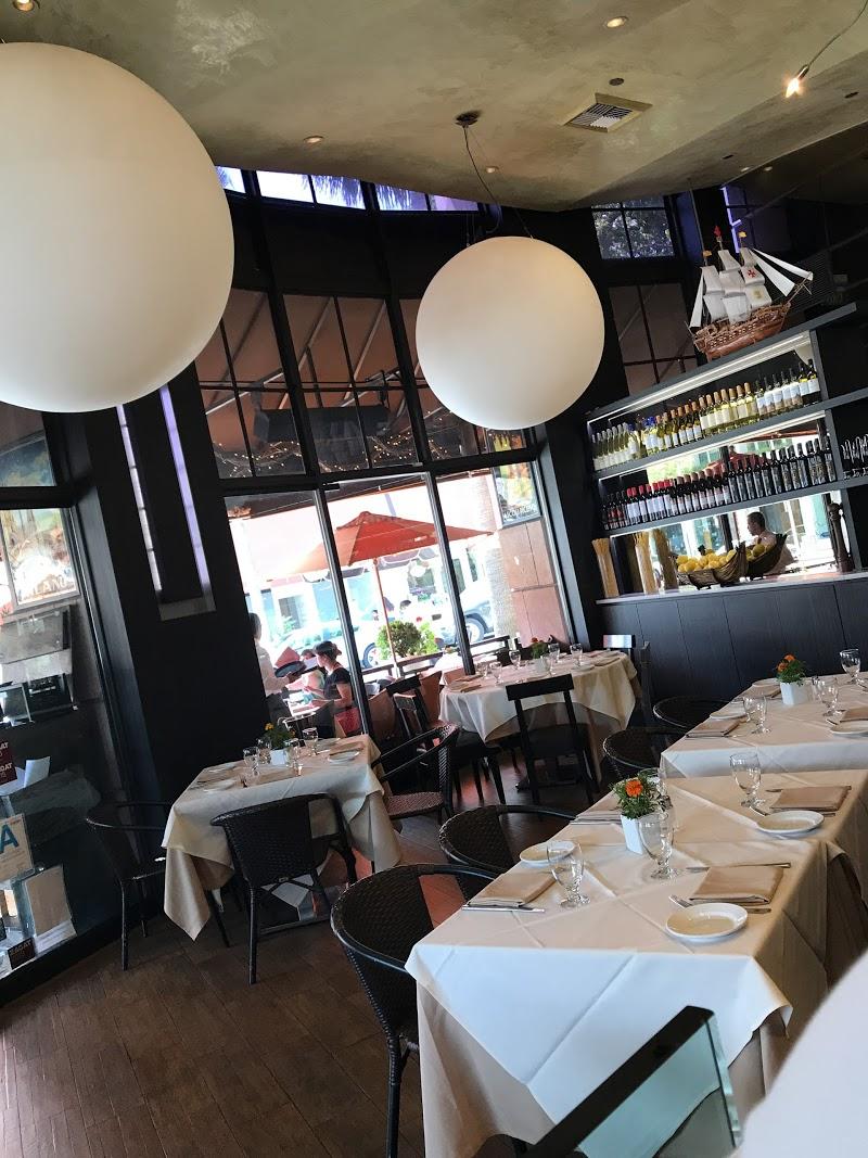 Via Alloro in Beverly Hills,CA,United States - Travelyy.com